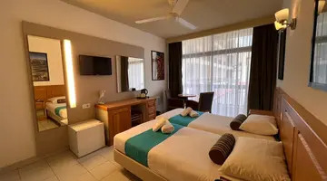 Canifor Hotel