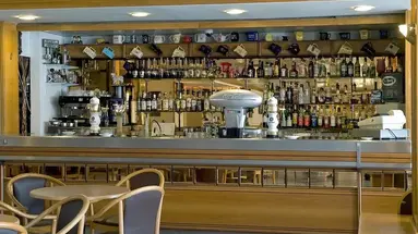 Canifor Hotel