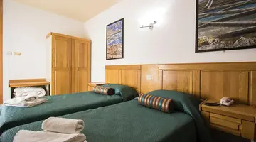 Canifor Hotel