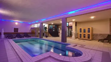 Canifor Hotel