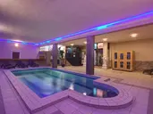Canifor Hotel