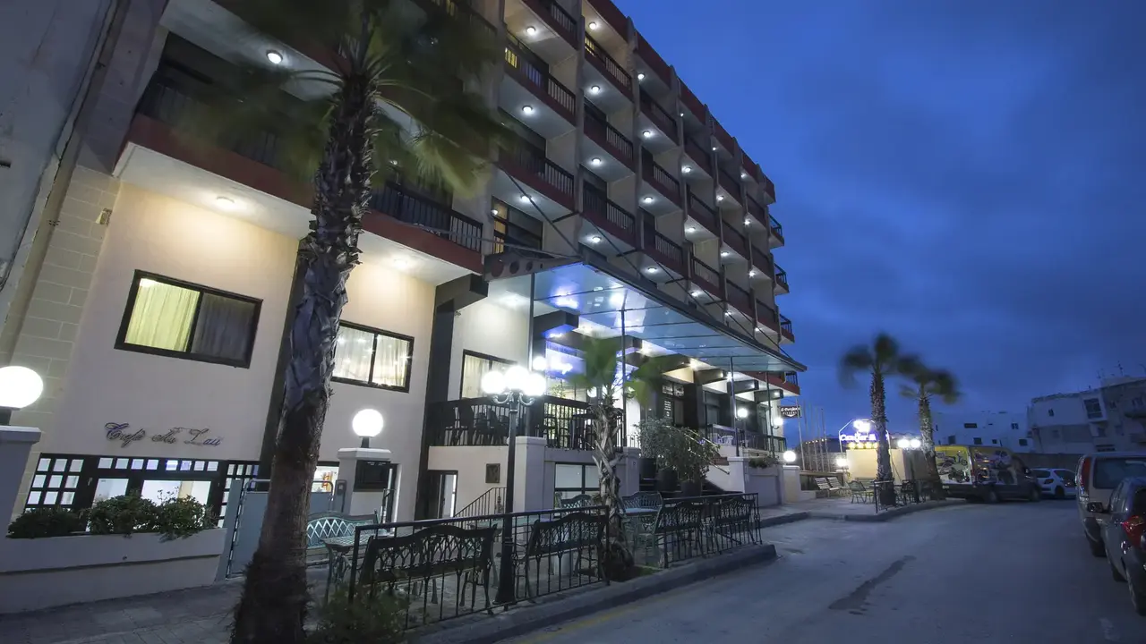Canifor Hotel