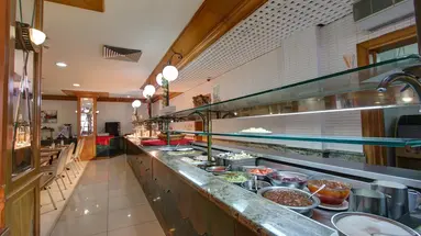 Canifor Hotel