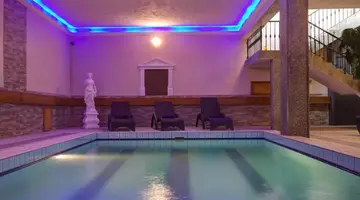 Canifor Hotel