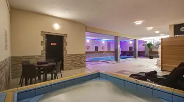 Canifor Hotel