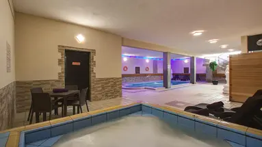 Canifor Hotel
