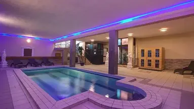 Canifor Hotel