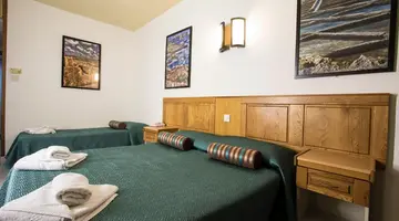 Canifor Hotel