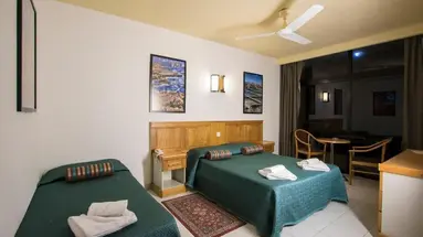 Canifor Hotel