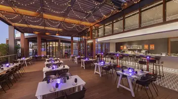 Canopy by Hilton Dubai Al Seef