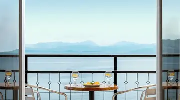 Canvas by Mitsis Belvedere