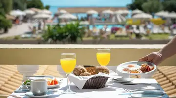 Canvas by Mitsis Messonghi