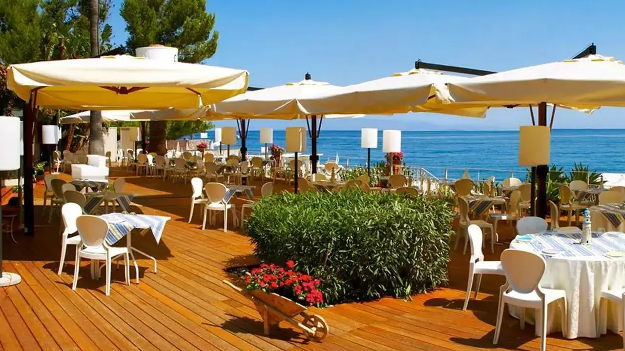 CAPARENA HOTEL
