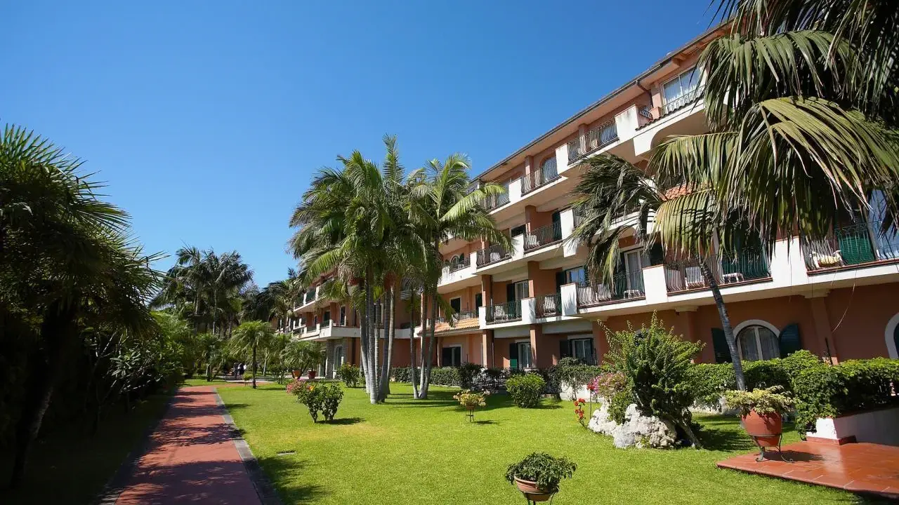 CAPARENA HOTEL