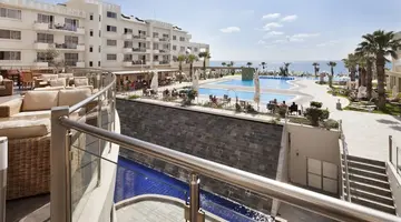 Capital Coast Resort & Spa