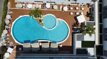 Capricho Hotel and Spa