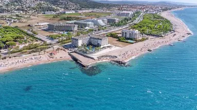 Caprici Beach Hotel & Spa