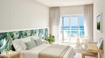 Caprici Beach Hotel & Spa