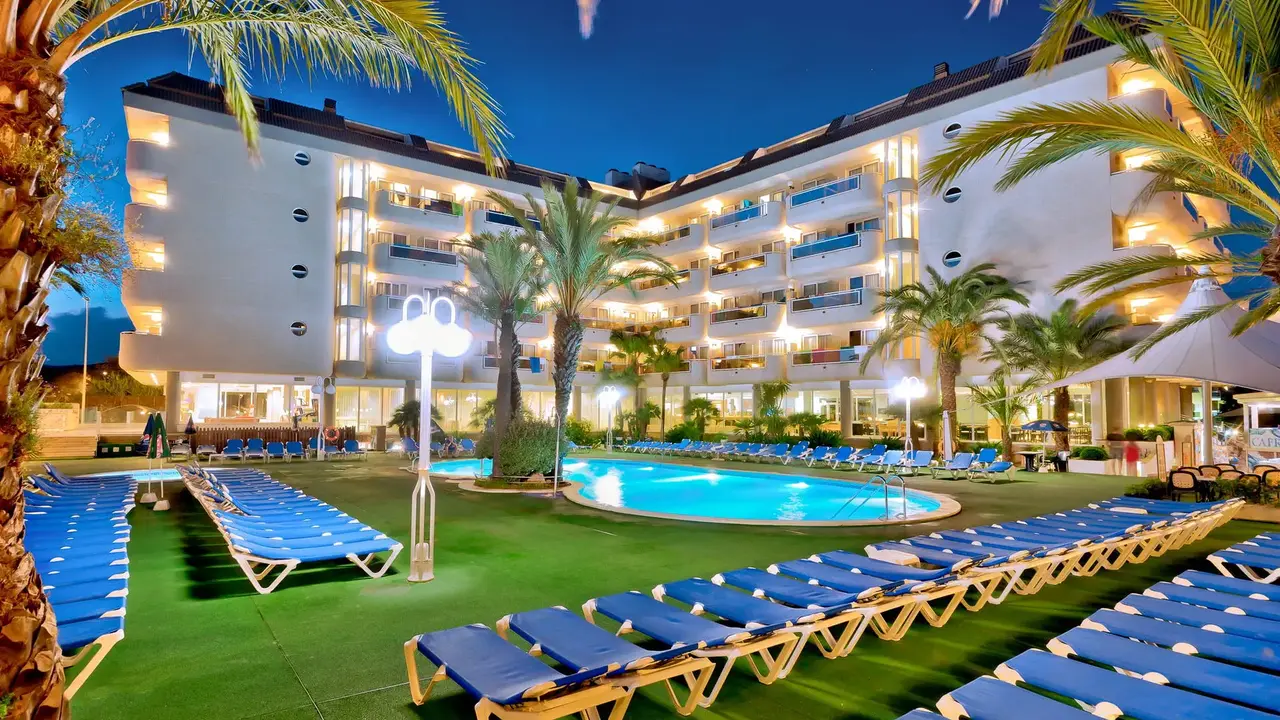 Caprici Beach Hotel & Spa