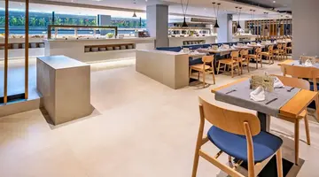Caprici Beach Hotel & Spa