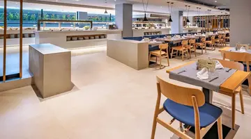 Caprici Beach Hotel & Spa