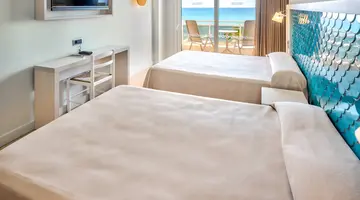 Caprici Beach Hotel & Spa