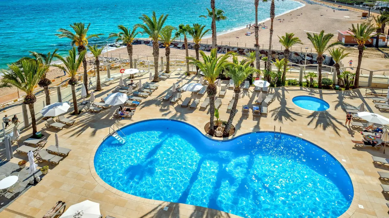 Caprici Beach Hotel & Spa