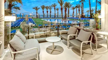 Caprici Beach Hotel & Spa