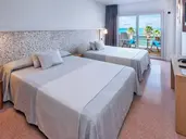 Caprici Beach Hotel & Spa