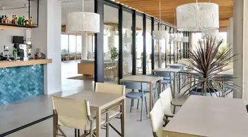 Caprici Beach Hotel & Spa