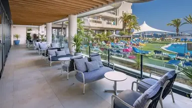 CAPRICI BEACH HOTEL & SPA