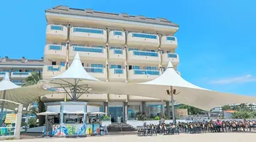 Caprici Beach & Spa