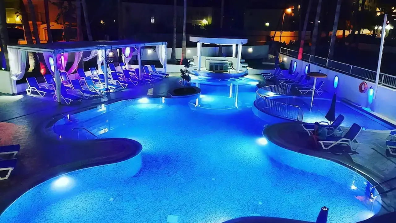 Captain Pier Hotel