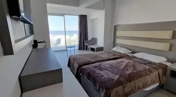 Captain Pier Hotel