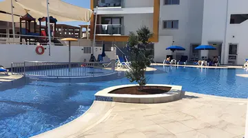 Captain Pier Hotel