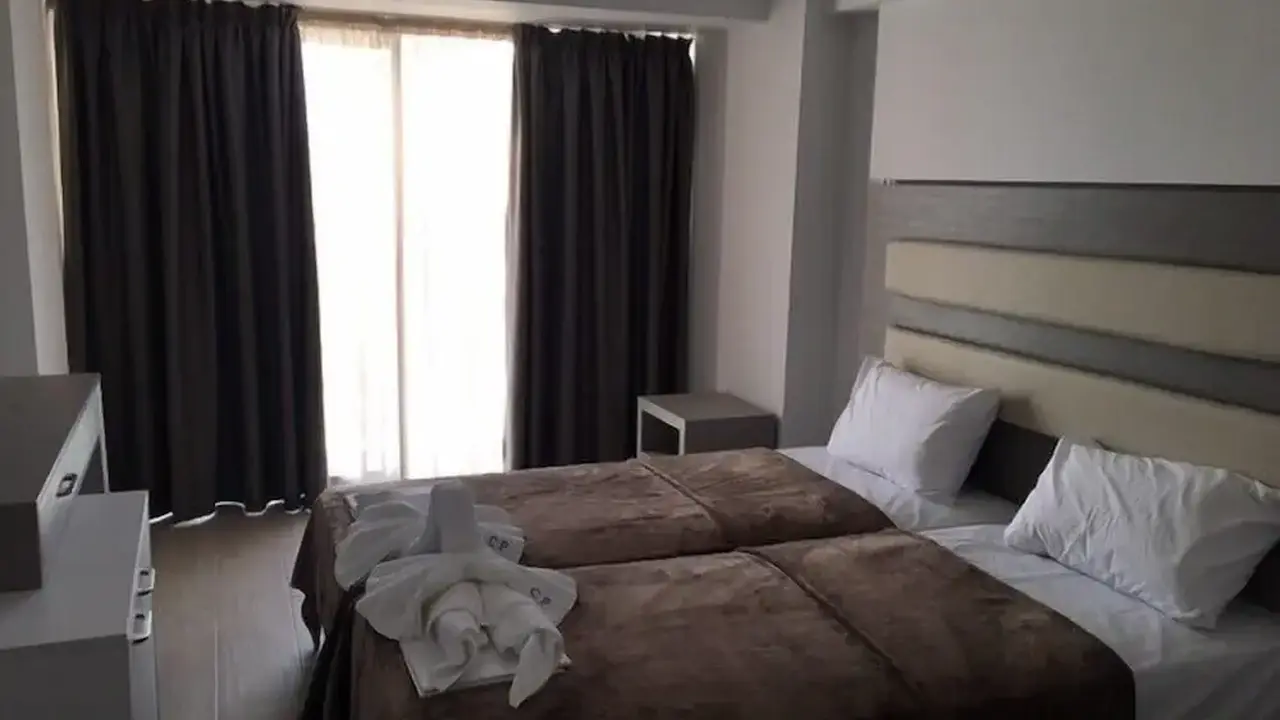 Captain Pier Hotel