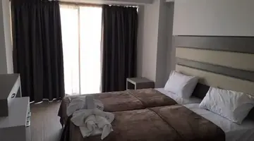 Captain Pier Hotel