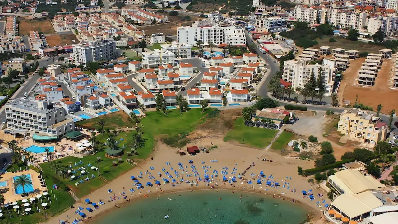 Captain Pier Hotel