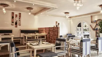 Captain s Inn Hotel