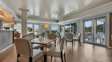 Caracol Hotel