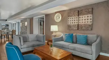 Caracol Hotel