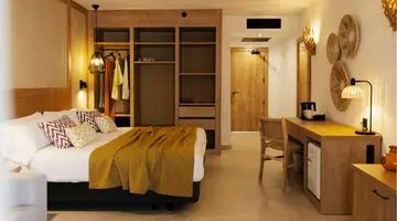 Caramelo Marina Cala n Bosch (Adults Only)
