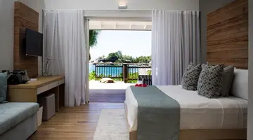 Carana Beach Hotel
