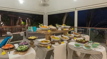 Carana Beach Hotel