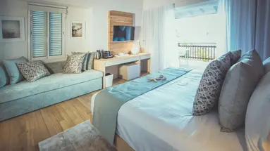 Carana Beach Hotel