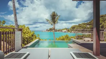 Carana Beach Hotel