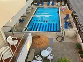 Caravel Apartment Hotel