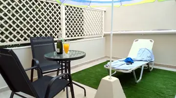 Caravel Apartment Hotel