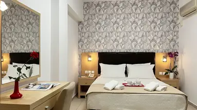 Caravel Apartment Hotel