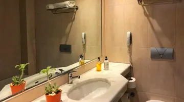 Caravel Apartment Hotel